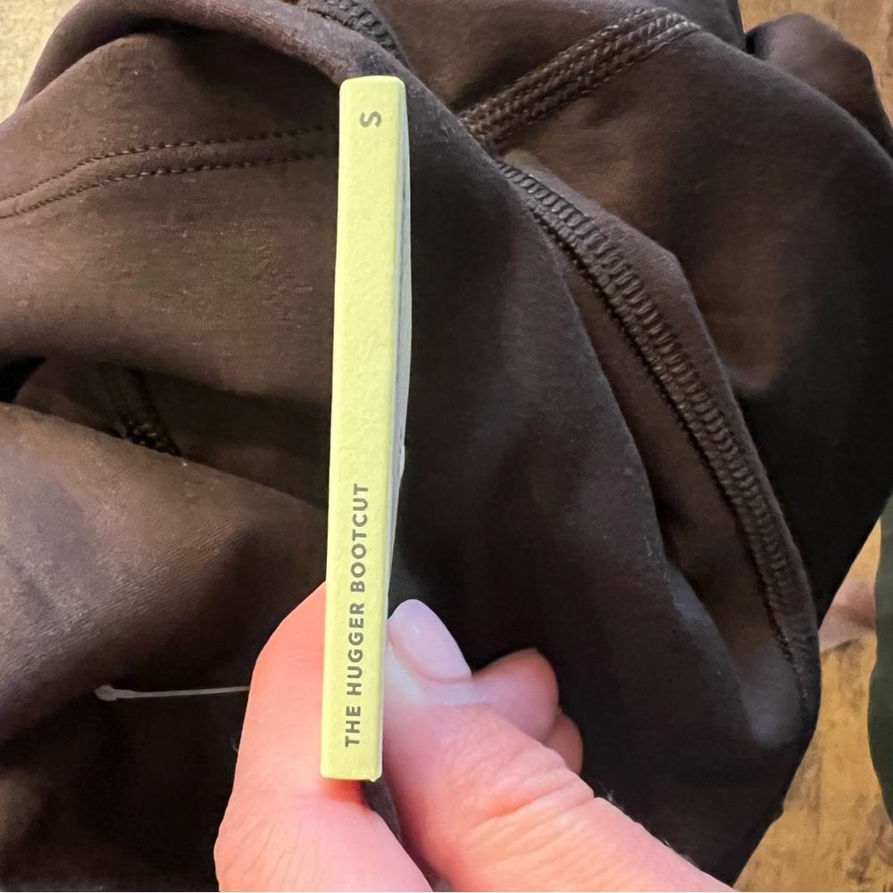 AERIE OFFLINE HUGGER BOOTCUT LEGGINGS CHOCOLATE BROWN SMALL NWT - Picture 6 of 6